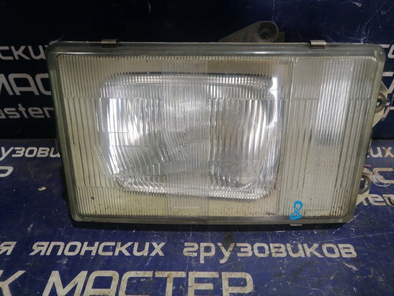 Фара Mitsubishi Fuso FK416 6D15 1992 передняя левая