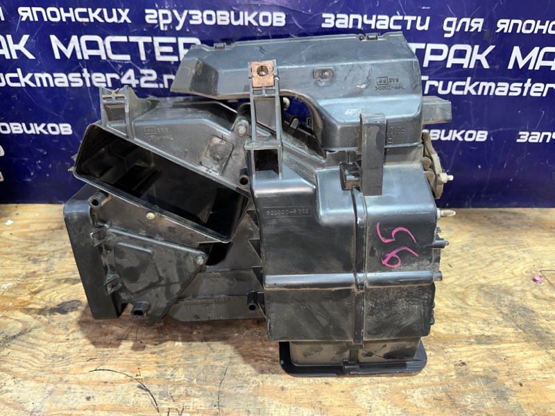 Корпус радиатора печки Isuzu Elf NKR66E 4HF1 1999