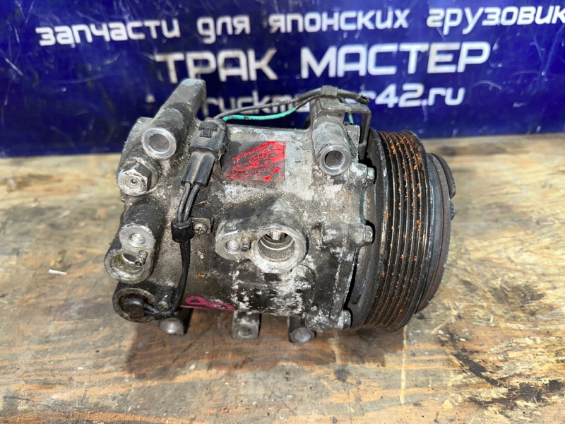 Компрессор кондиционера Mitsubishi Canter FE63DCY 4M50 2001