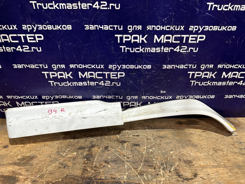 Накладка на крыло Isuzu Forward FRR34L4 6HK1 2006 передняя правая