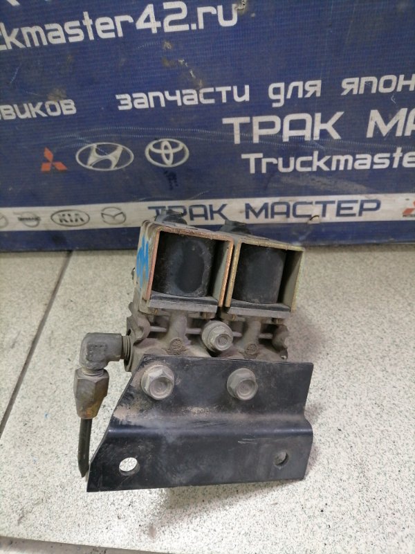 Электромагнитный клапан Isuzu Forward FRR34L4 6HK1 2006