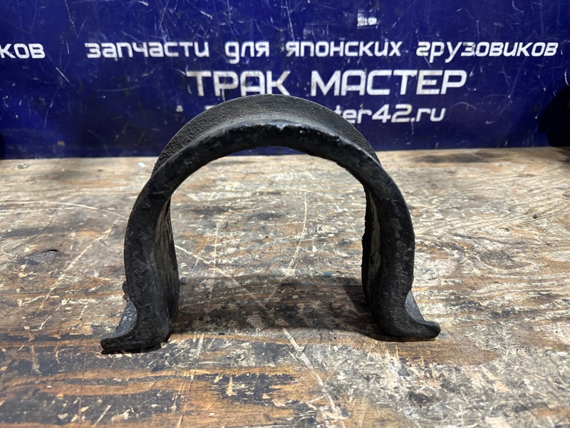 Скоба подвесного подшипника Isuzu Forward FRR34L4 6HK1 2006