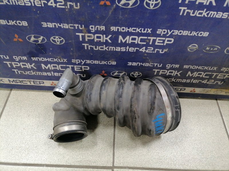 Впускной патрубок Isuzu Forward FRR90 4HK1