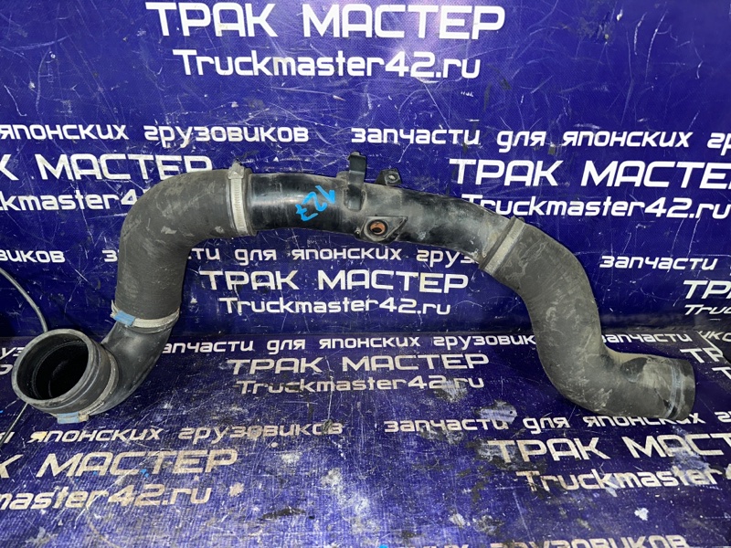 Патрубок интеркулера Isuzu Forward FRR90K3S 4HK1 2005