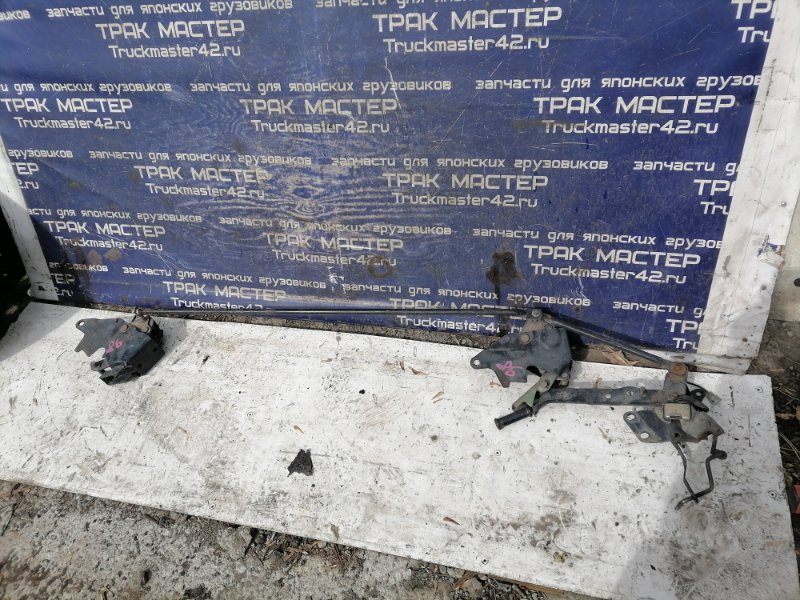 Механизм закрытия кабины Mitsubishi Canter FE63DCY 4M50 2001