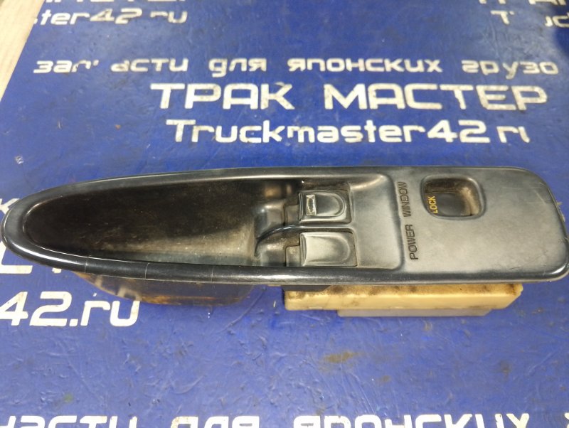 Блок управления стеклоподъемниками Isuzu Forward FRR34K4 6HK1 2002 передний правый