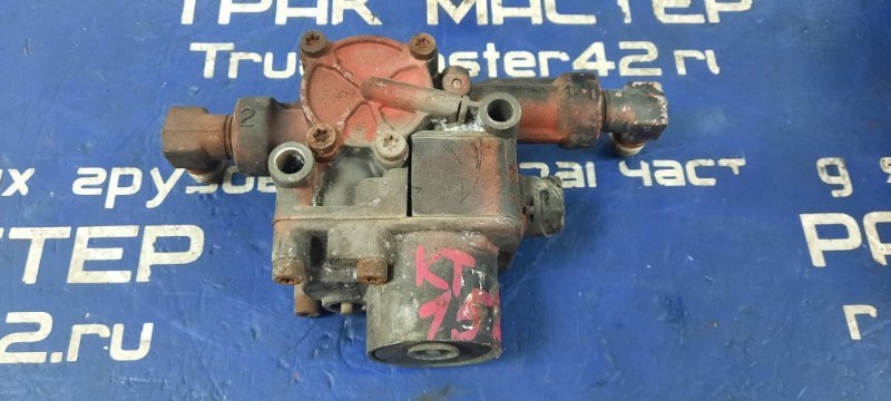 Модулятор ABS ISUZU FORWARD FRR35D4 6HL1 1999 (б/у)