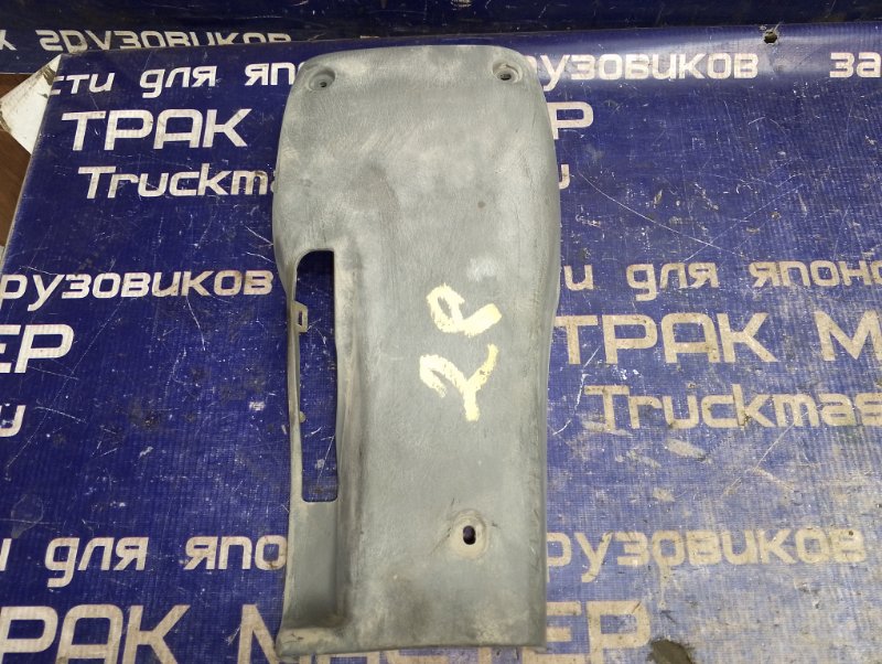 Кожух рулевой колонки MAZDA TITAN WH65T 4HG1 2002 (б/у)