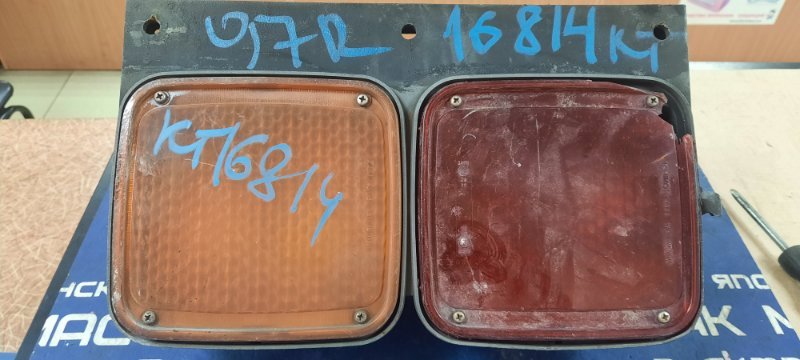 Стоп-сигнал ( задний фонарь) NISSAN DIESEL MK210KN FE6 1994 задний правый (б/у)