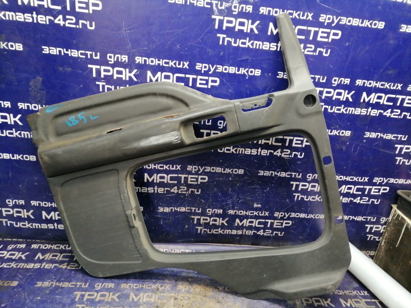 Обшивка двери ISUZU FORWARD FSR33L4 6HH1 1997 левая (б/у)