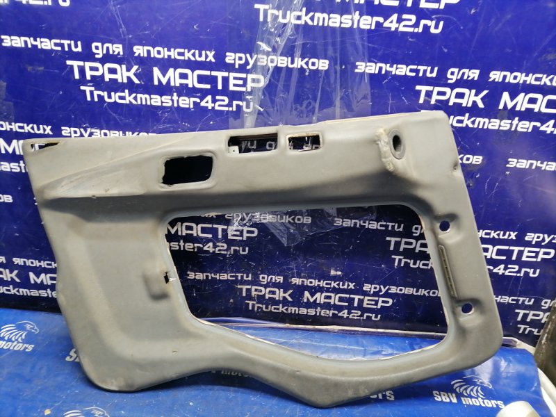 Обшивка двери MITSUBISHI FUSO FK61HK 6M61 2002 левая (б/у)