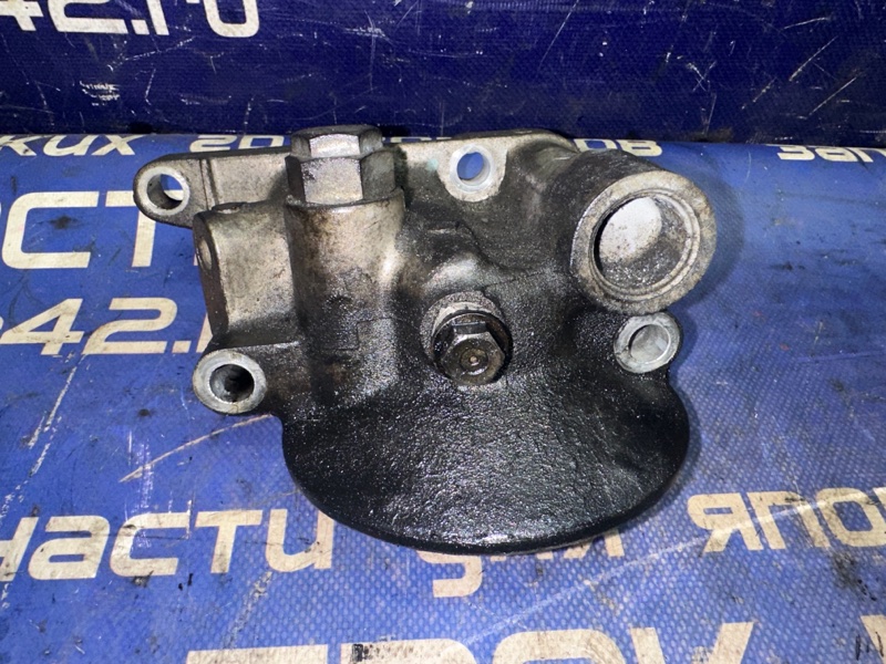 Площадка масляного фильтра ISUZU FORWARD FRR35 6HL1-31236 (б/у)