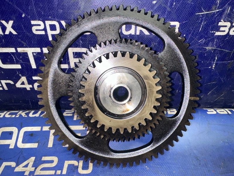 Шестерня ГРМ ISUZU FORWARD FRR35 6HL1-31236 (б/у)
