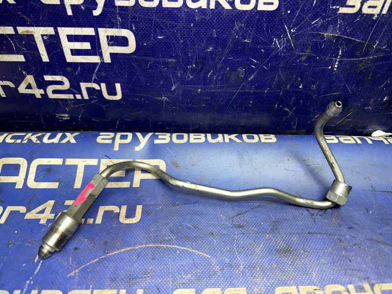 Трубка топливная ISUZU FORWARD FRR35 6HL1-31236 (б/у)