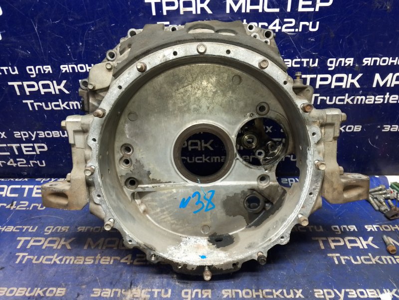 Крышка двигателя ISUZU FORWARD FRR35 6HL1-31236 (б/у)