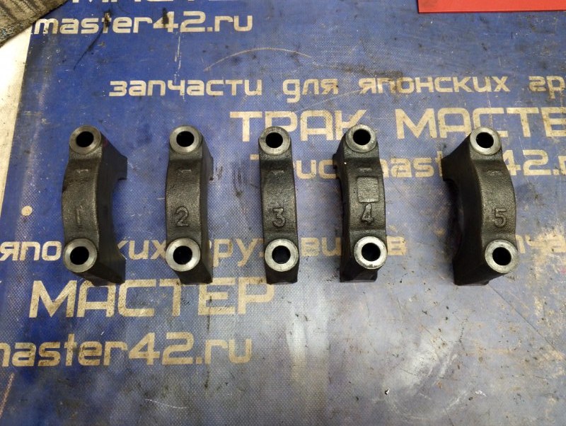 Болт бугеля коленвала NISSAN ATLAS H40 FD35 (б/у)