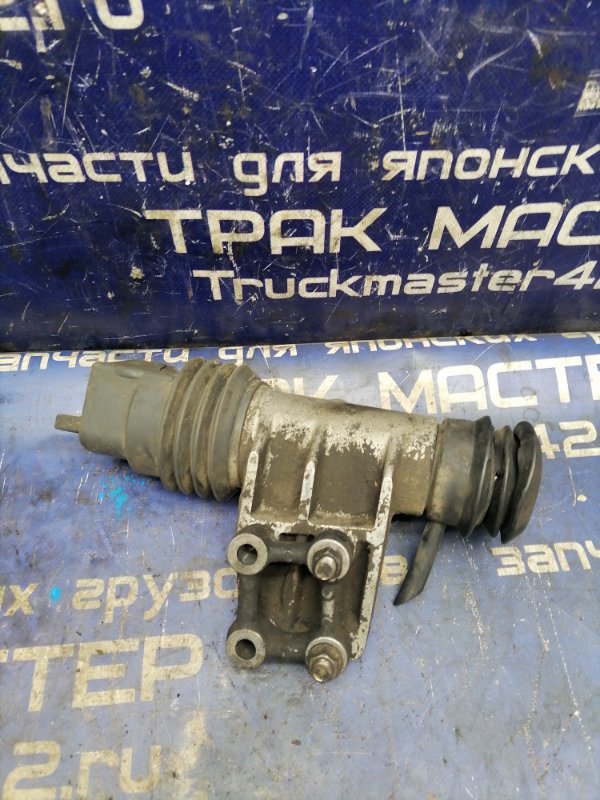 Пневмоусилитель КПП NISSAN DIESEL MK252L FE6F 2001 (б/у)