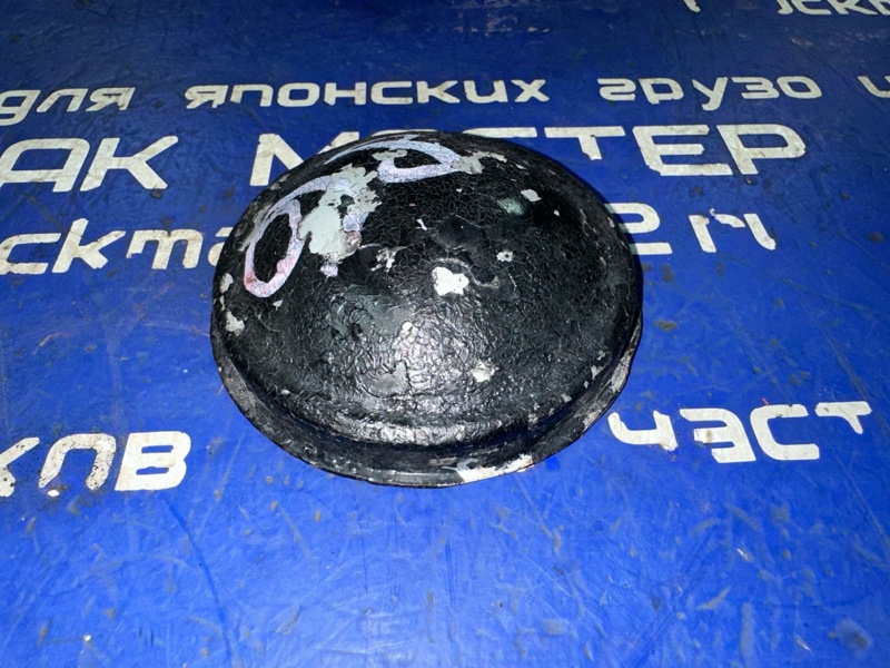 Крышка ступицы MITSUBISHI CANTER FE63DCY 4M50 2001 передняя правая (б/у)