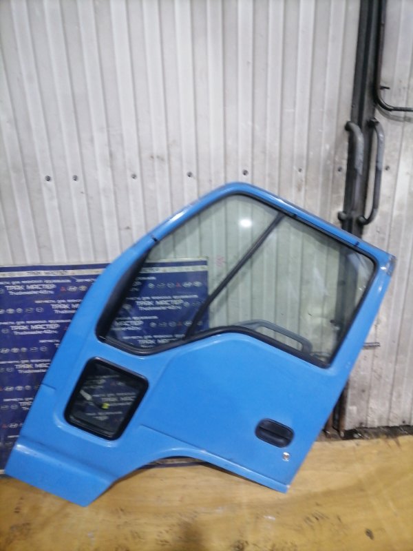 Дверь ISUZU FORWARD NRR35E 6HL1 2004 левая (б/у)