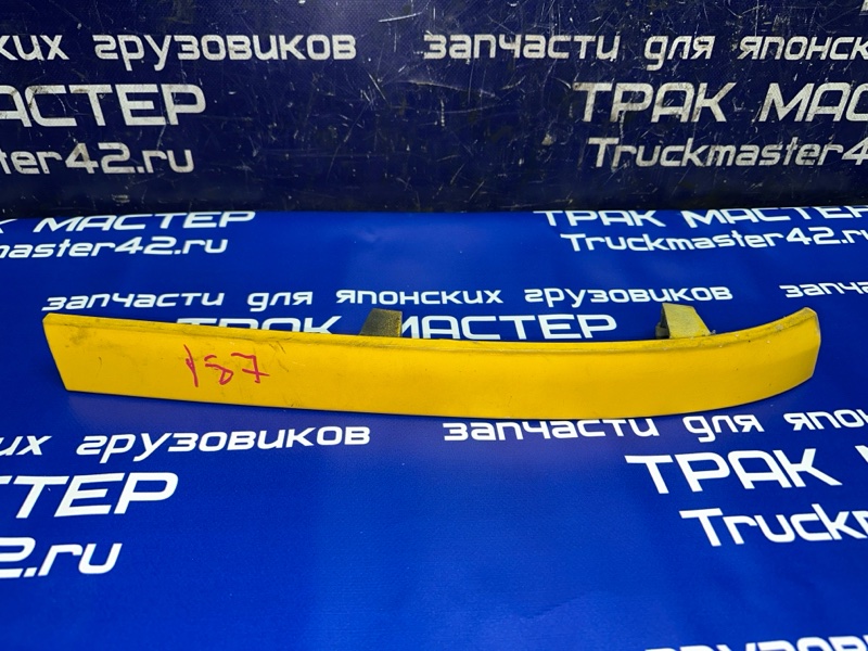 Молдинг над фарой MITSUBISHI FUSO FK61HE 6M61 2005 передний правый (б/у)
