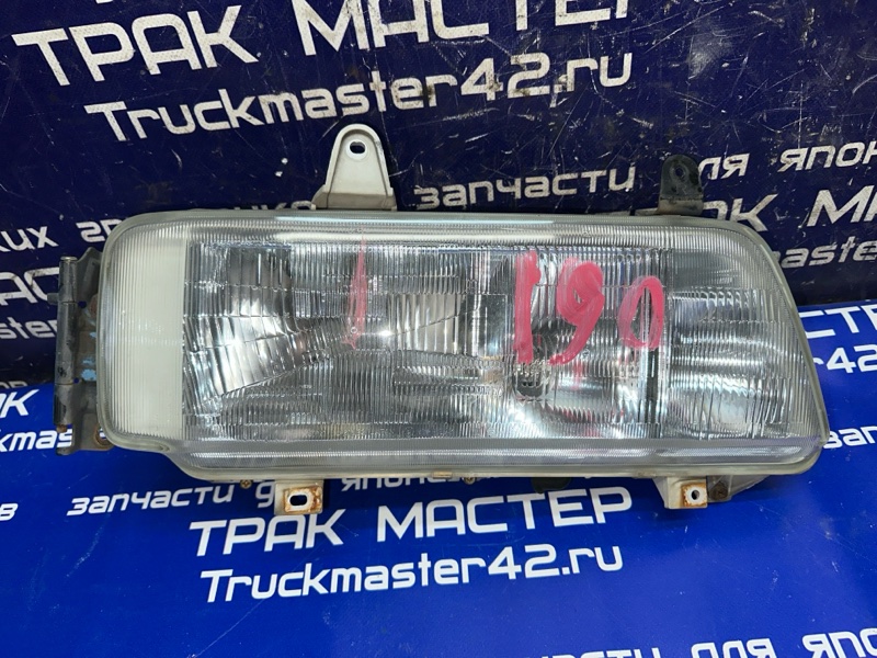 Фара ISUZU FORWARD FRD34L4 6HK1 2006 передняя правая (б/у)