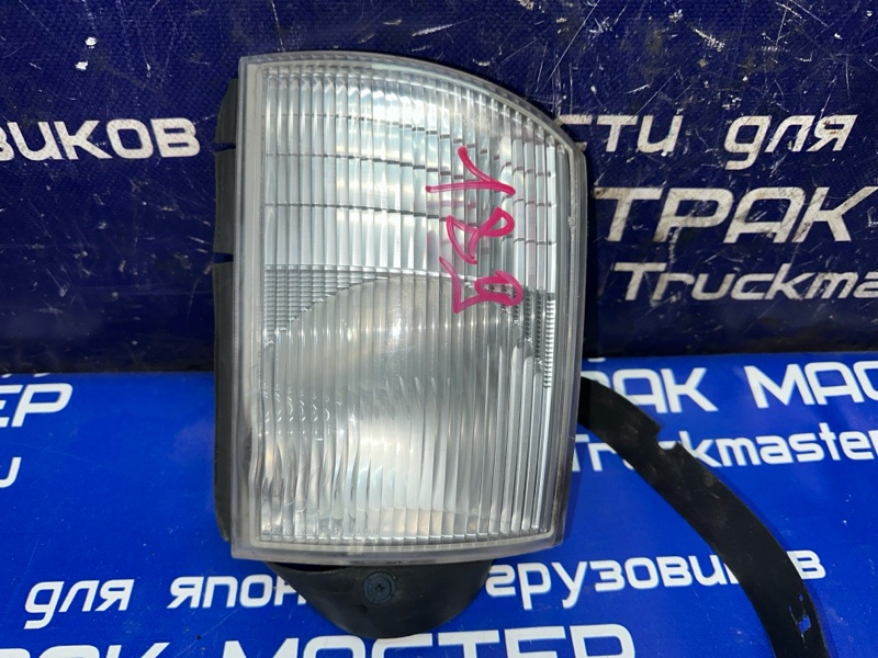 Габарит MITSUBISHI CANTER FE83DY 4M50 2007 передний правый (б/у)