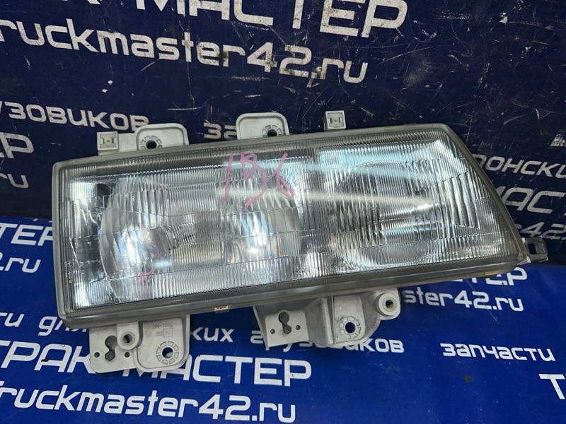 Фара ISUZU FORWARD NRR35E 6HL1 2004 передняя правая (б/у)