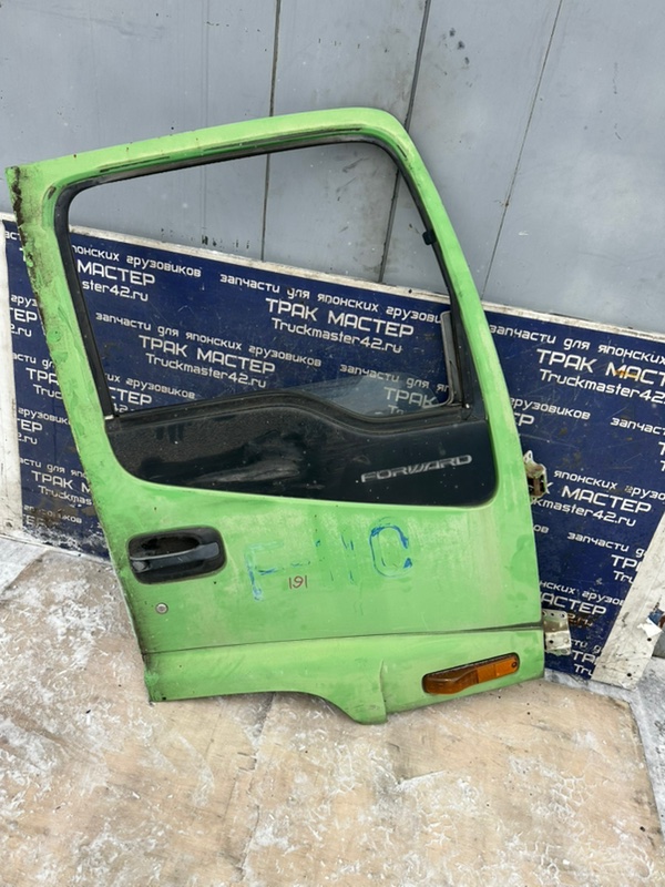 Дверь ISUZU FORWARD FSR32D 6HE1 1994 передняя правая (б/у)