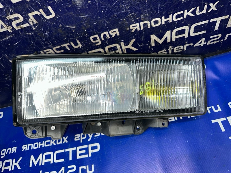 Фара ISUZU FORWARD FRR32JB 6HE1 1991 передняя правая (б/у)