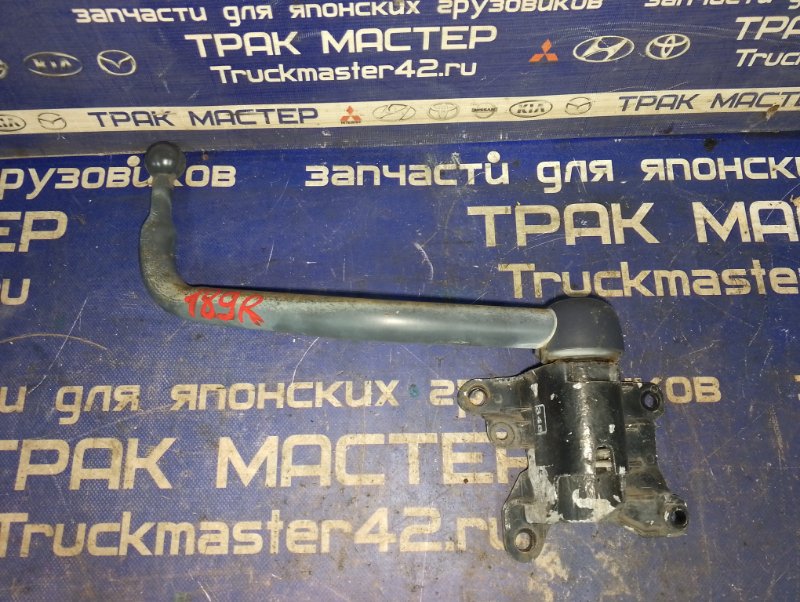 Стойка зеркала MITSUBISHI CANTER FE83DY 4M50 2007 передняя правая (б/у)