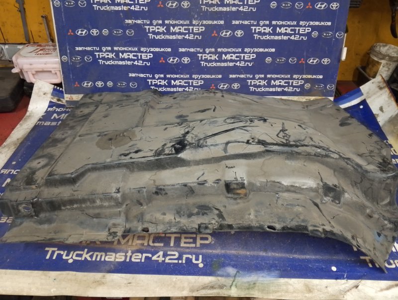 Подкрылок ISUZU FORWARD FRD34L4 6HK1 2006 передний правый (б/у)