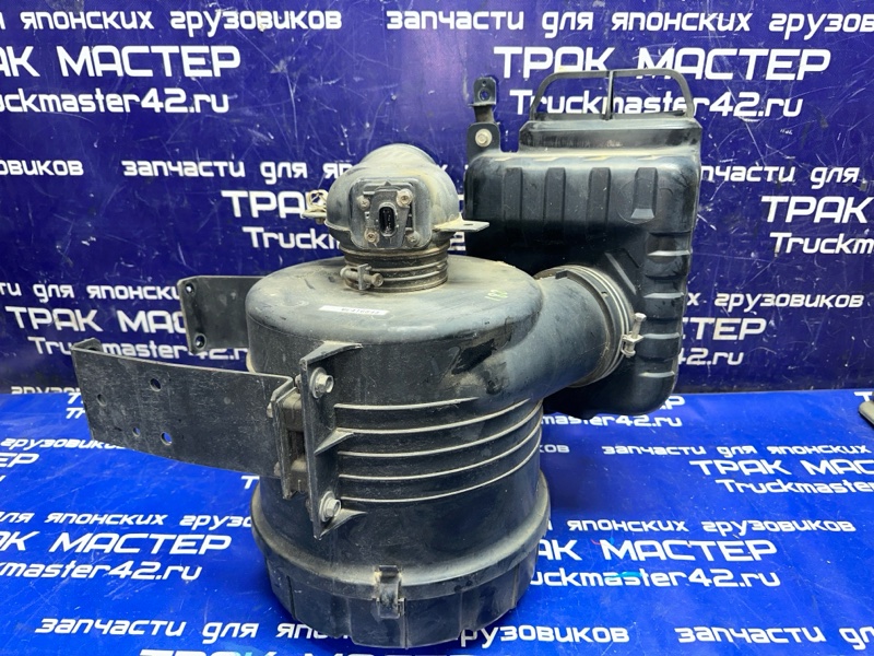 Корпус воздушного фильтра MITSUBISHI CANTER FE82DE 4M50 2007 (б/у)