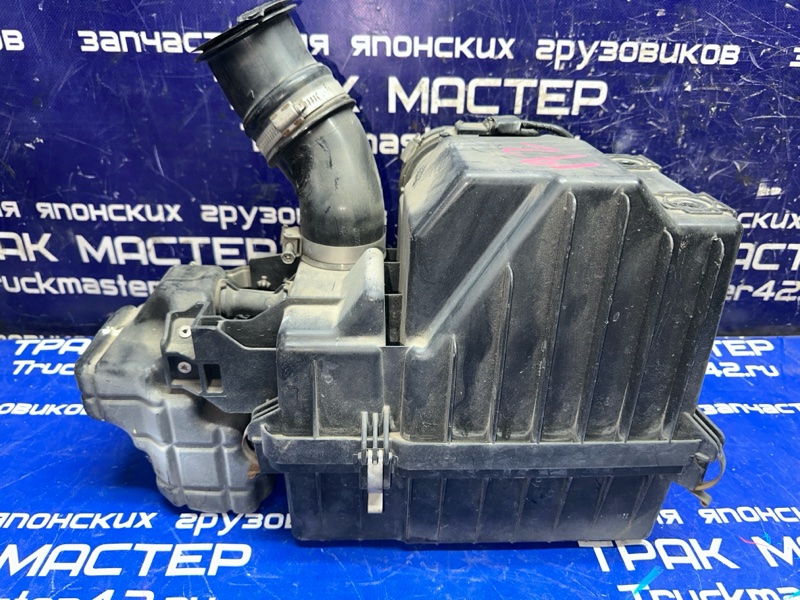 Корпус воздушного фильтра ISUZU ELF NJR85 4JJ1 2008 (б/у)