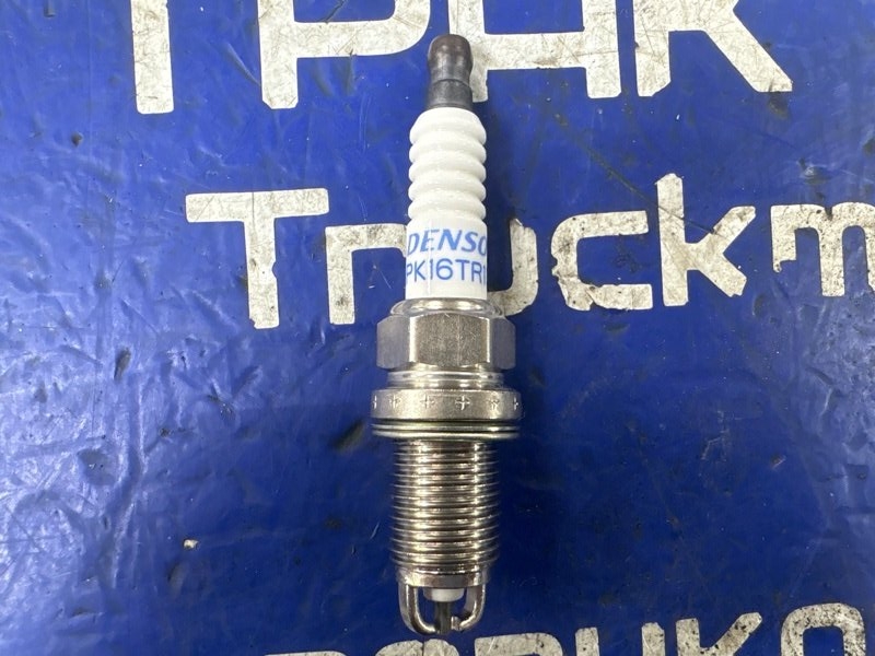 Свеча зажигания