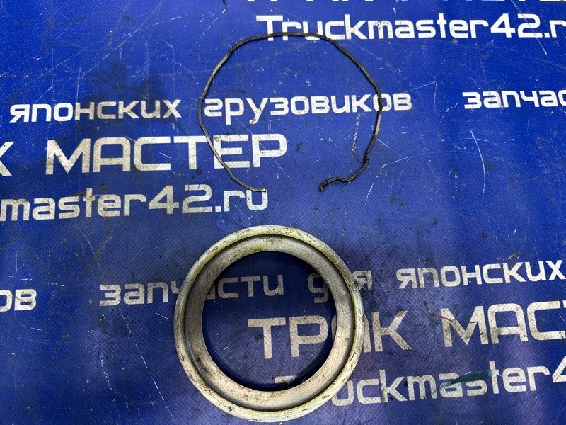 Стопорное кольцо ISUZU FORWARD FTR32L4 6HE1T 1994 (б/у)