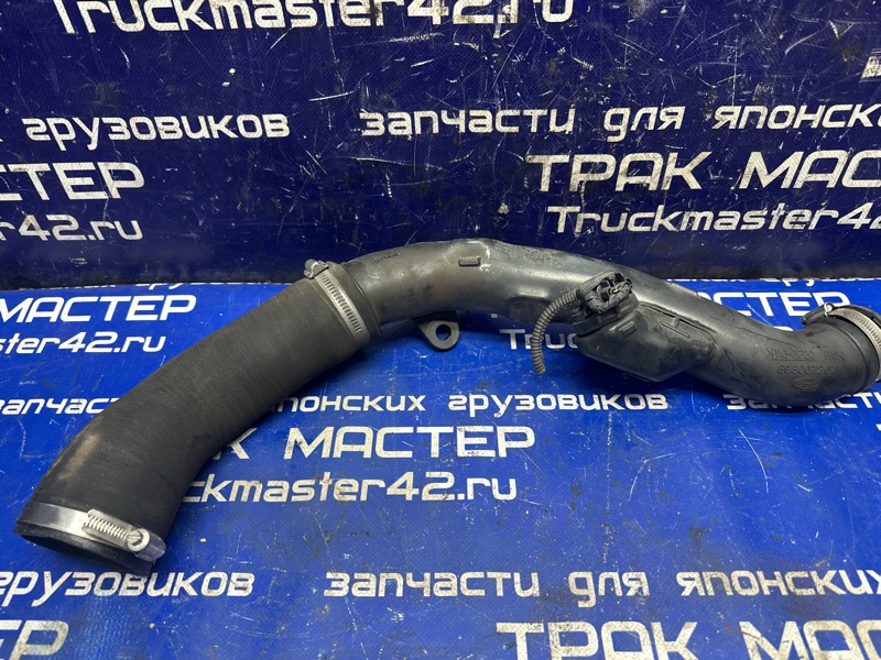 Патрубок корпуса воздушного фильтра ISUZU ELF NJR85 4JJ1 2008 (б/у)