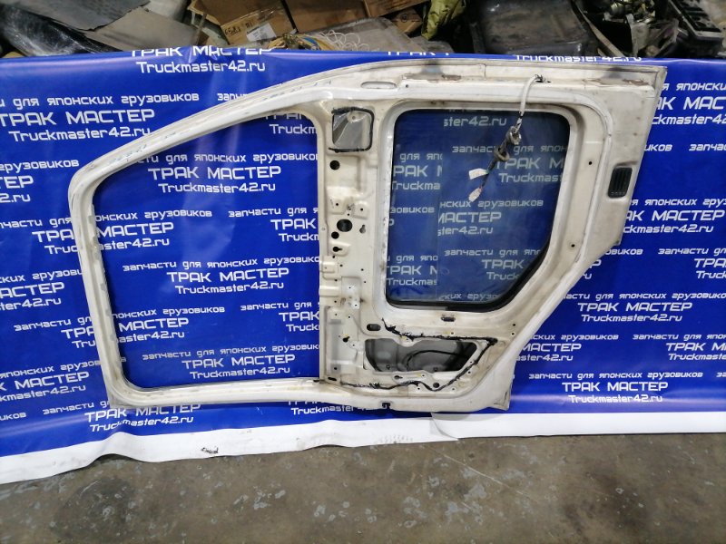 Дверь NISSAN DIESEL MK210 2007 передняя левая (б/у)