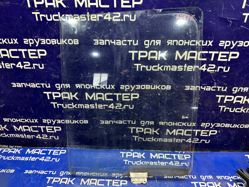 Стекло двери NISSAN Diesel MK211H FE6 2004 переднее левое (б/у)