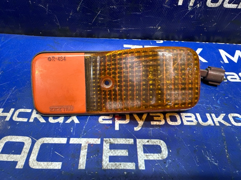 Габарит в дверь NISSAN DIESEL передний левый (б/у)