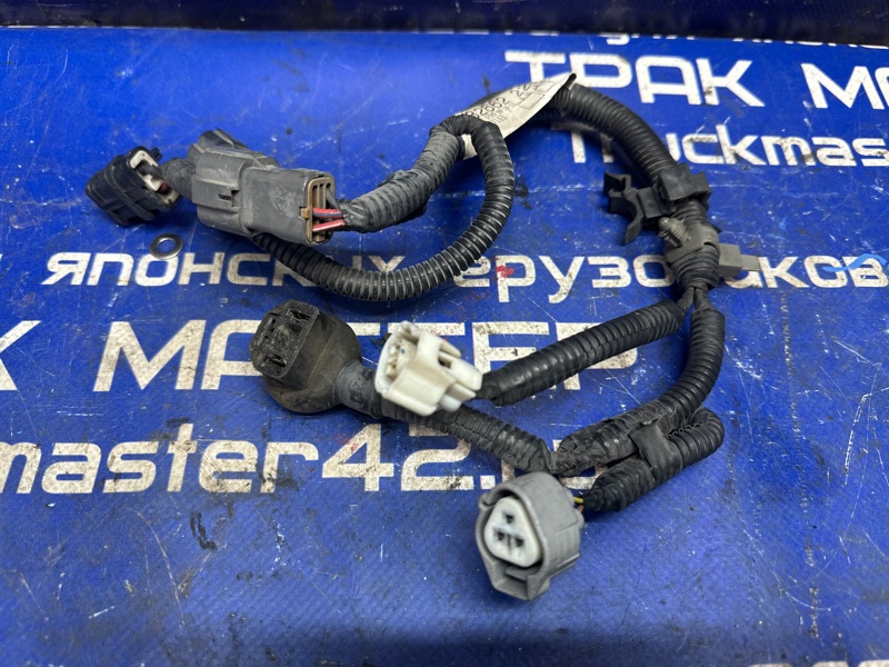 Проводка фар ISUZU FORWARD FRD34L4 6HK1 2006 (б/у)