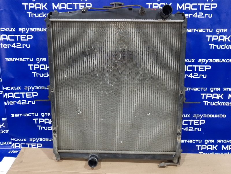 Радиатор охлаждения двигателя MITSUBISHI FUSO FK61HE 6M61 2005 (б/у)