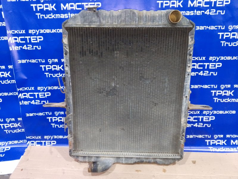 Радиатор охлаждения двигателя ISUZU FORWARD FRR32JB 6HE1 1991 (б/у)