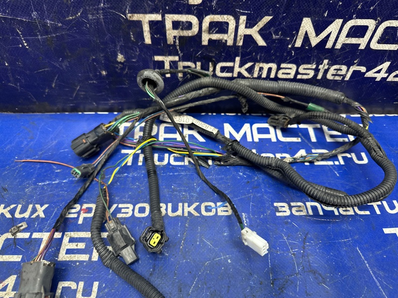 Коса (электропроводка) ISUZU FORWARD FSR32D 6HE1 1994 (б/у)