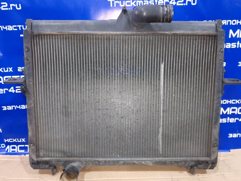 Радиатор охлаждения двигателя ISUZU FORWARD NRR35E 6HL1 2004 (б/у)