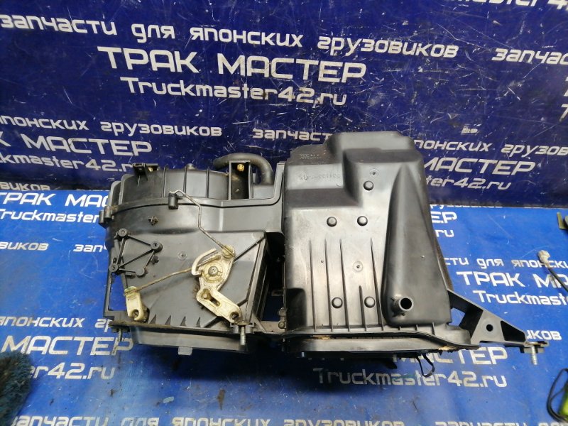 Корпус радиатора кондиционера ISUZU FORWARD FRD34L4 6HK1 2006 (б/у)