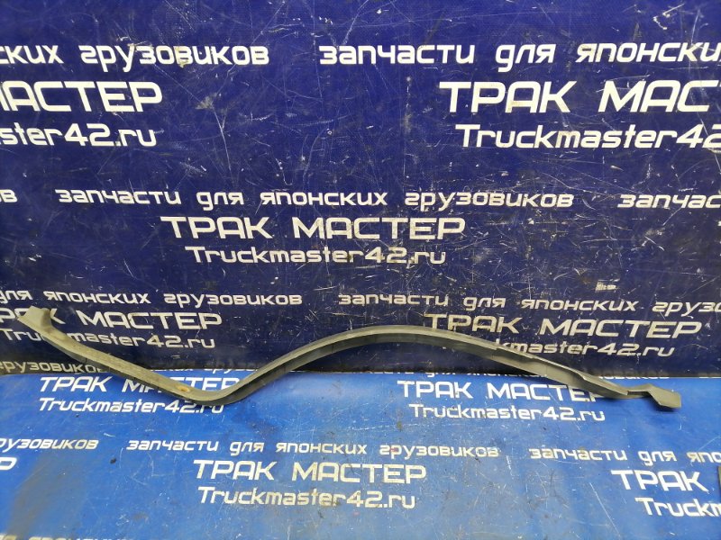 Накладка на порог ISUZU FORWARD NRR35E 6HL1 2004 правая (б/у)