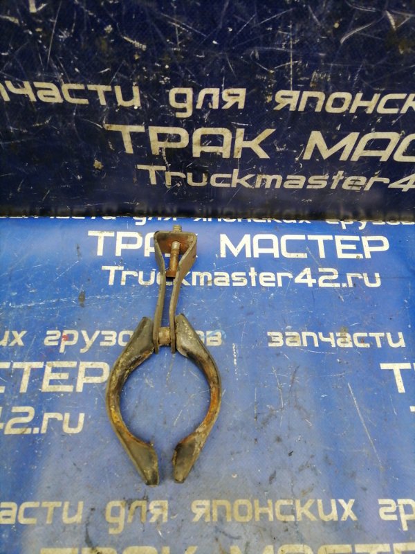 Хомут глушителя ISUZU FORWARD NRR35E 6HL1 2004 (б/у)