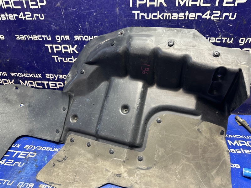 Защита двигателя ISUZU FORWARD NRR35E 6HL1 2004 (б/у)