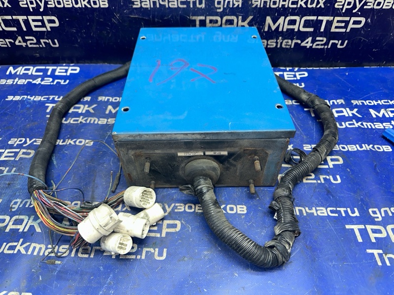 Блок управления ISUZU FORWARD NRR35E 6HL1 2004 (б/у)