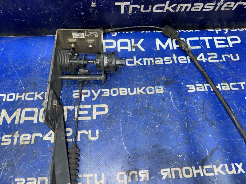 Глушилка двигателя ISUZU FORWARD NRR35E 6HL1 2004 (б/у)